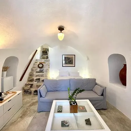 Kastelli88 Santorini Pýrgos