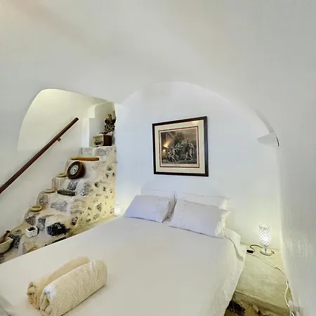 Kastelli88 Santorini Pýrgos